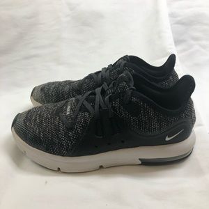 Nike air max sequent